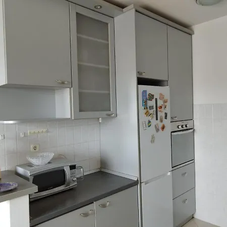 Penthouse Antonia سبليت